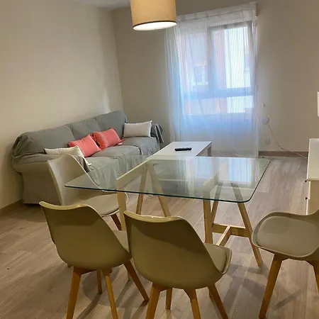 Piso Completo, Muy Cerca De La Playa De Daire Gijón