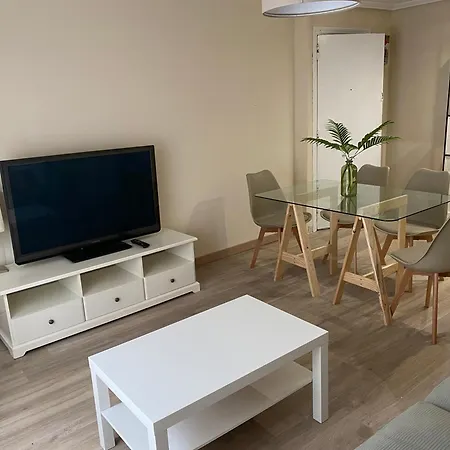 Piso Completo, Muy Cerca De La Playa De