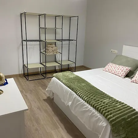아파트 Piso Completo, Muy Cerca De La Playa De *